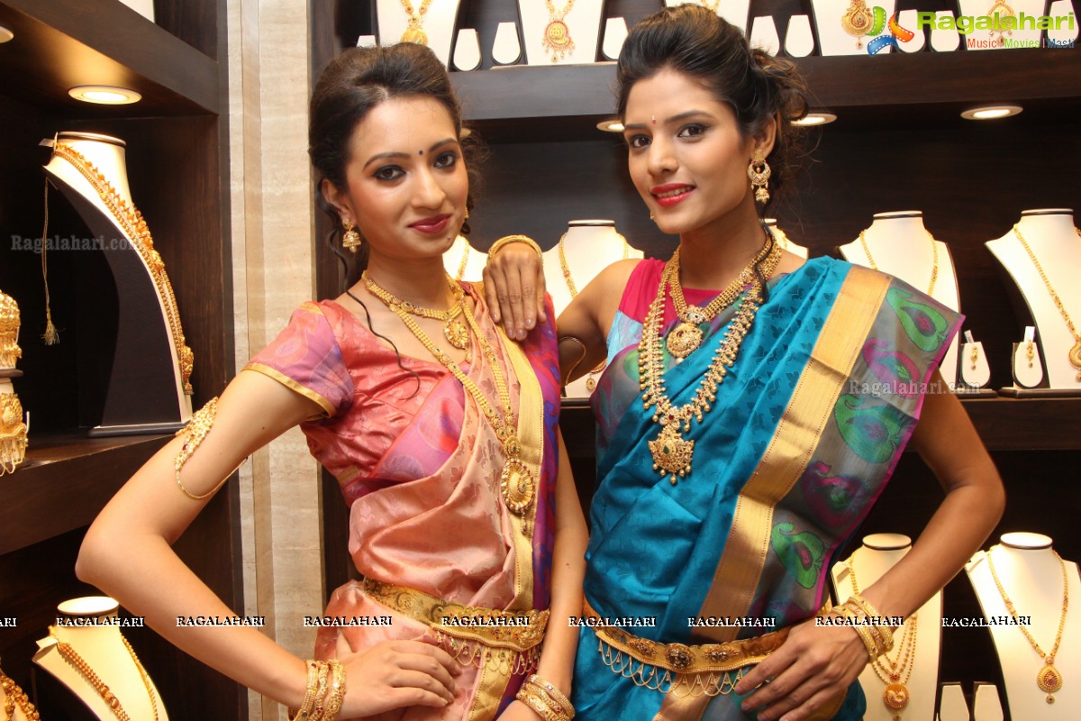 CMR Jewels - A Grand inauguration of Exclusive Jewellery Showroom at Kukatpally, Hyderabad