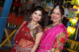 Dandiya Garba