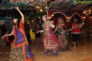 Dandiya Garba