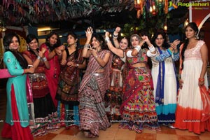 Dandiya Garba