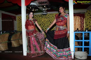 Dandiya Garba