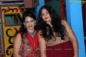 Dandiya Garba