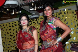 Dandiya Garba