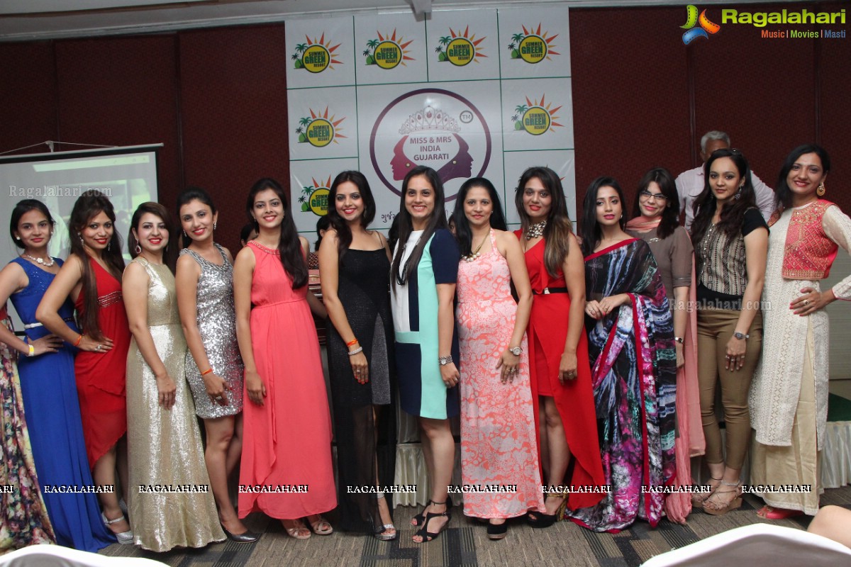 Miss and Mrs Gujarati India 2015 Grooming Session at Summer Green Resorts