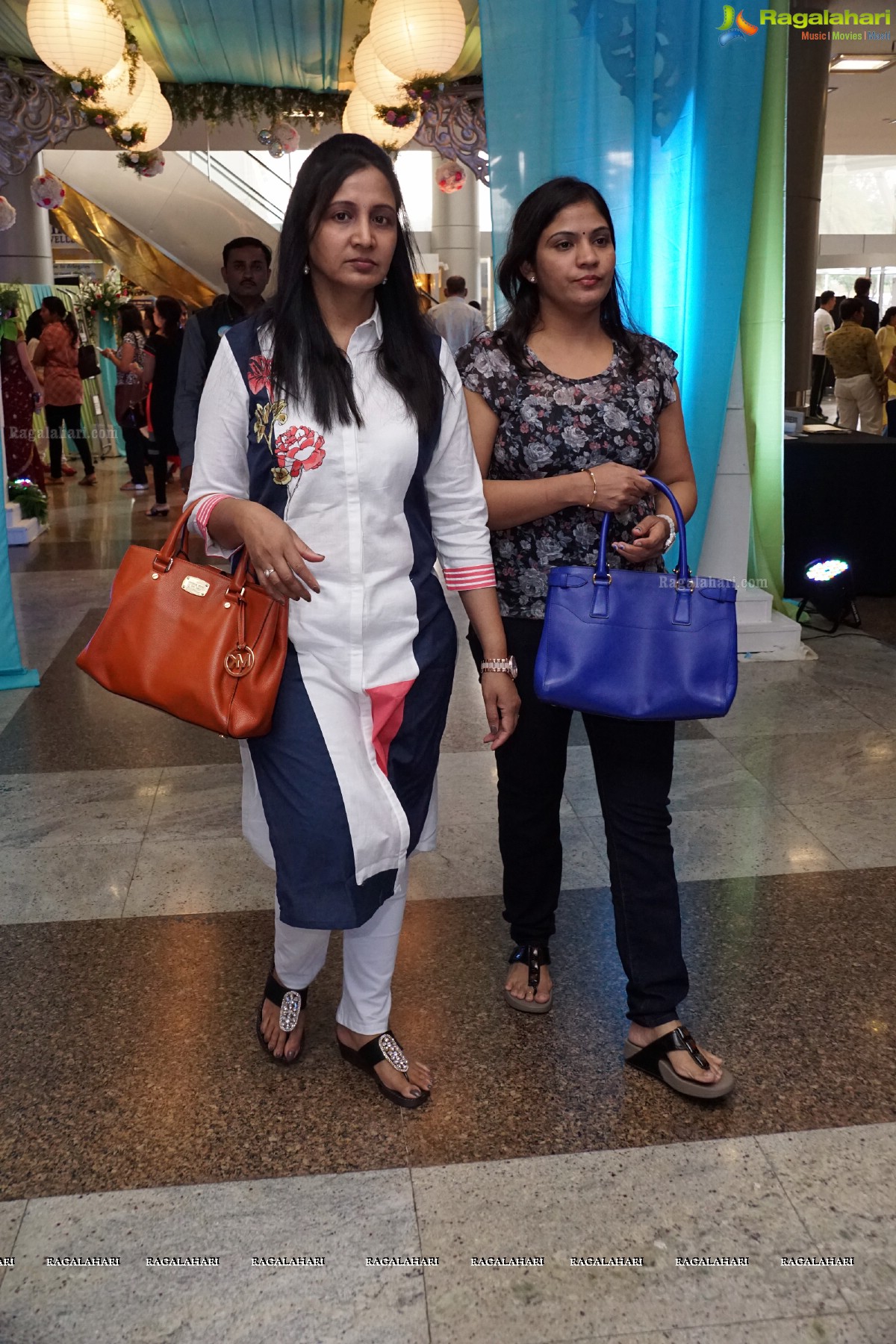 Mugdha Godse launches Hi Life Luxury Designer Exhibition in Hyderabad