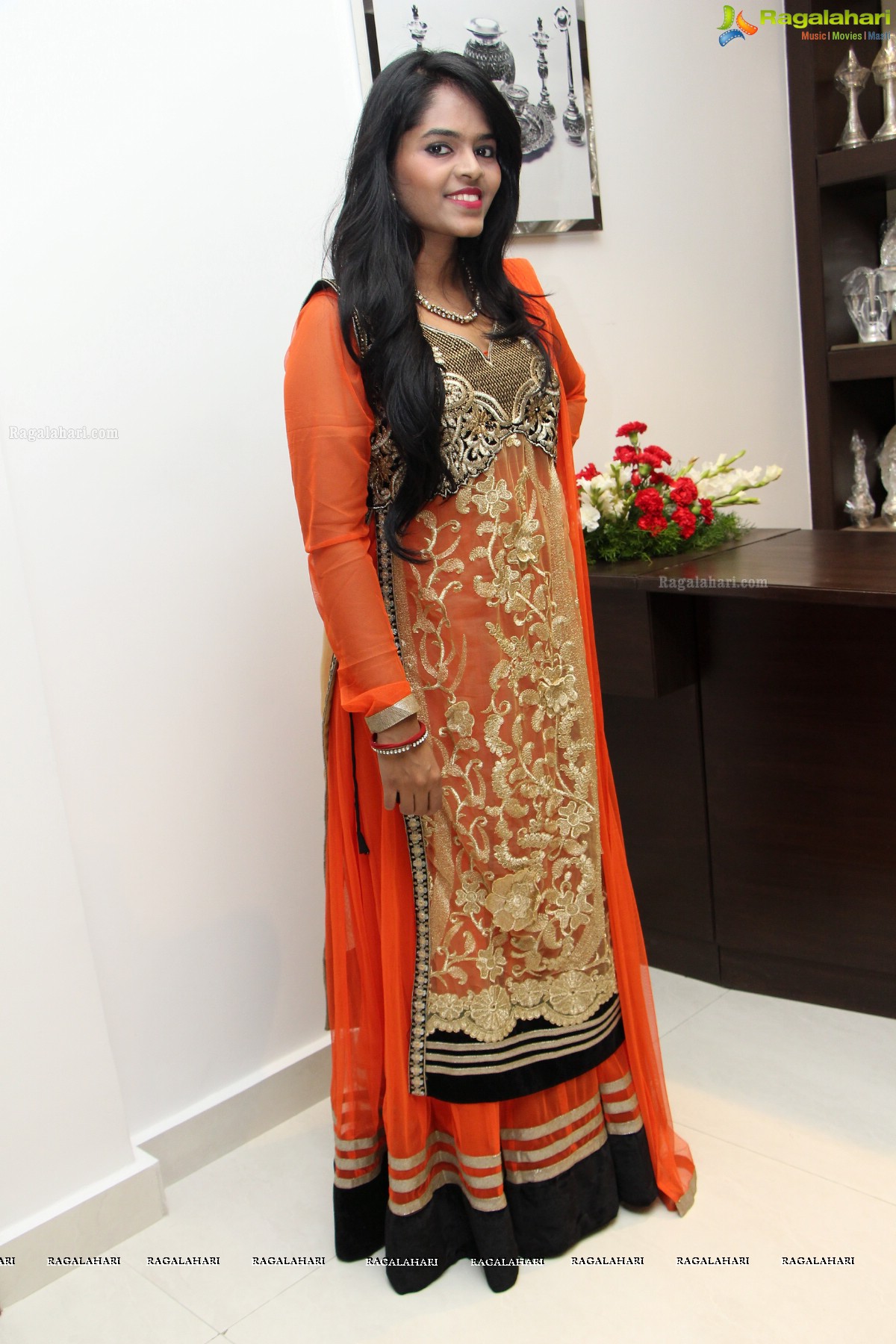 Launch of Hiya Jewellers by Swetha Reddy and Bina Singh, Hyderabad