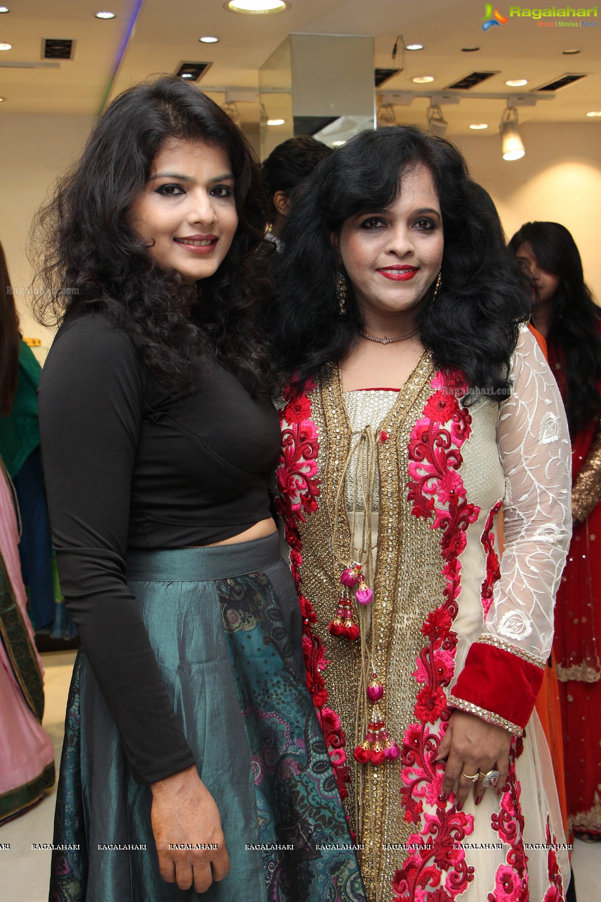 Launch of Hiya Jewellers by Swetha Reddy and Bina Singh, Hyderabad