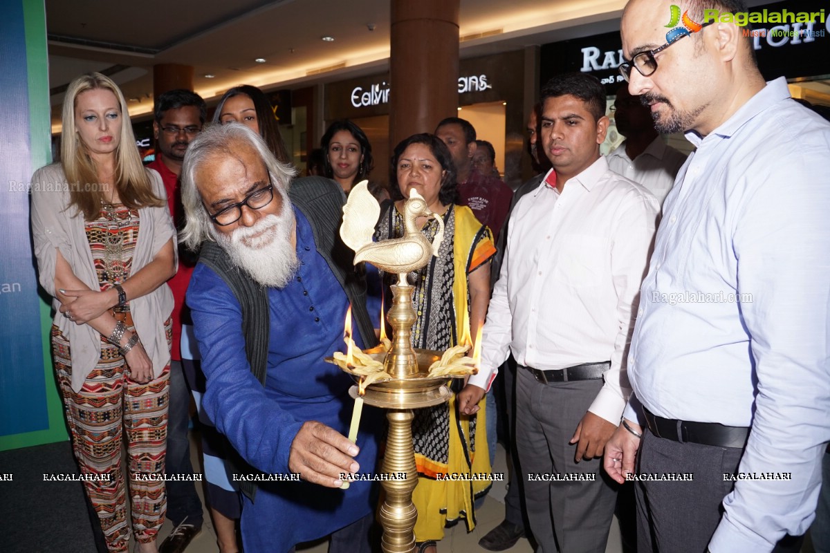Namrata Shirodkar inaugurates Atrium Galleria - An Art Exhibition by Mr Rangoli Garg at Inorbit Mall, Hyderabad