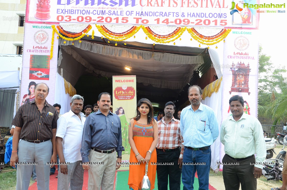 Madhulagna Das inaugurates Lepakshi Crafts Festival in Hyderabad