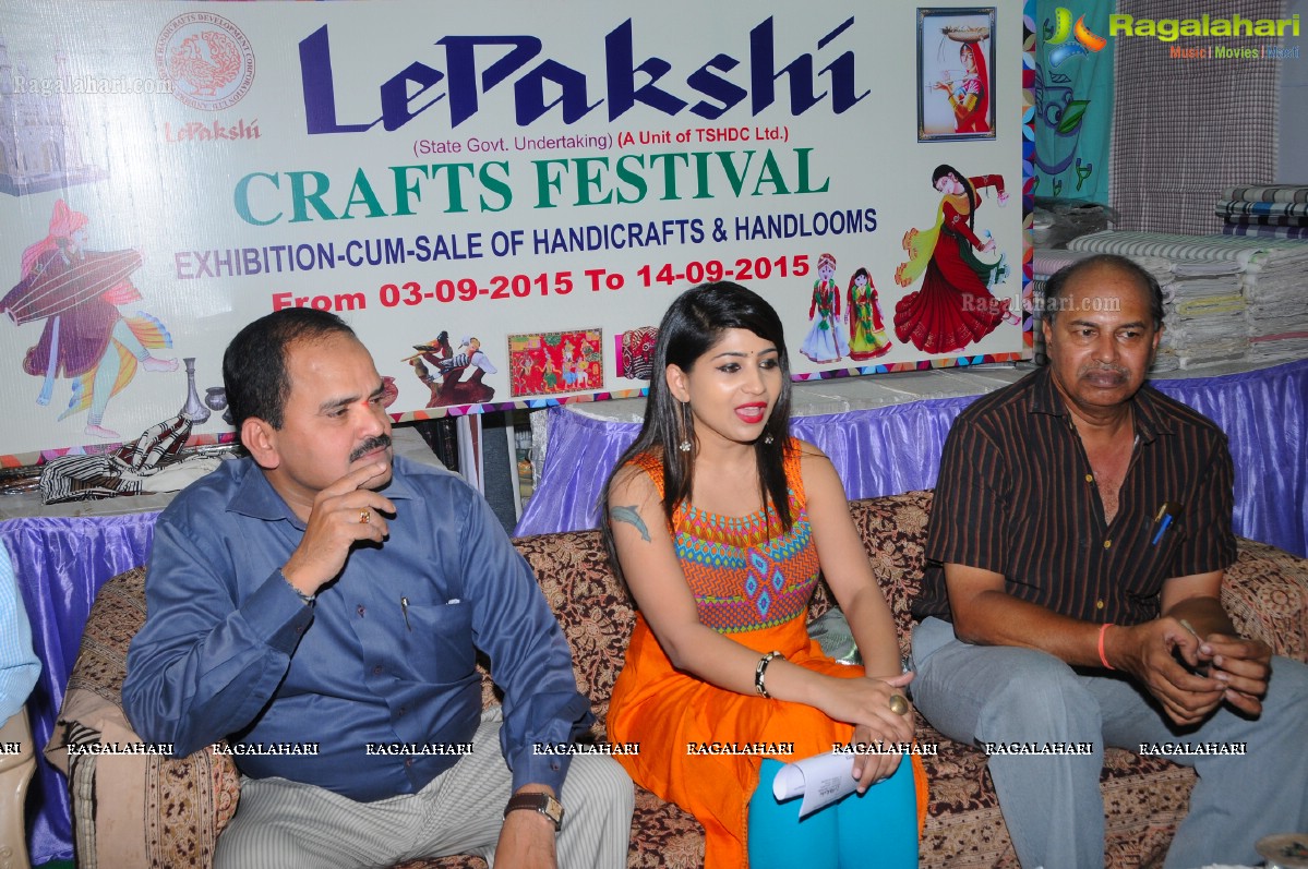 Madhulagna Das inaugurates Lepakshi Crafts Festival in Hyderabad