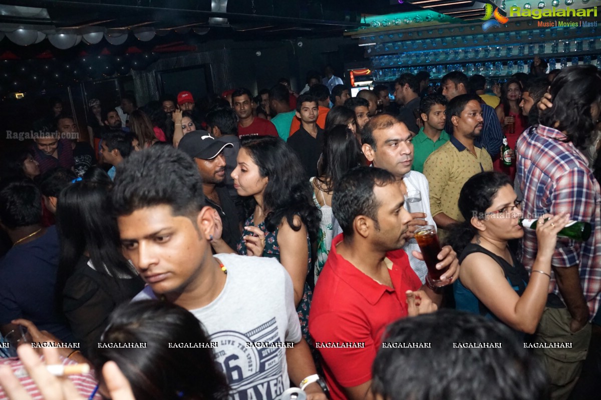 Liquids Pub Anniversary Celebrations, Hyderabad