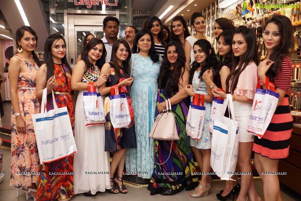 Miss and Mrs Gujarati India 2015 Beauty Pageant at Kathiawar Store