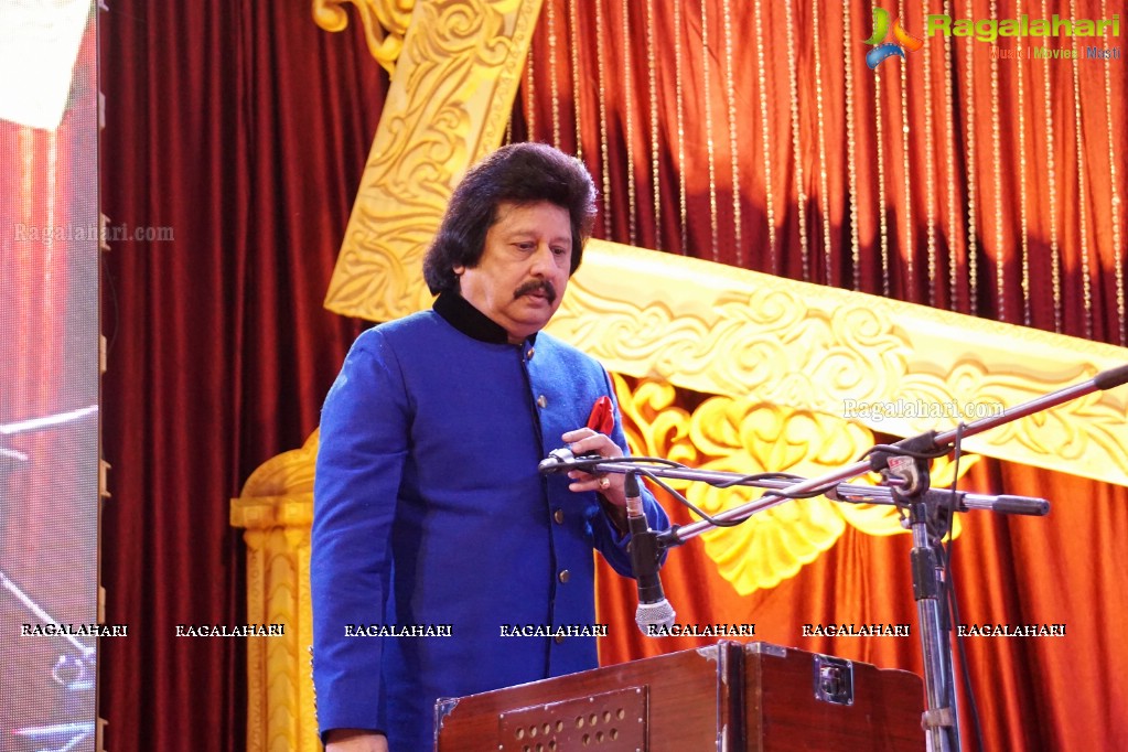 Pankaj Udhas - Live Ghazal Concert by Prayas, Hyderabad