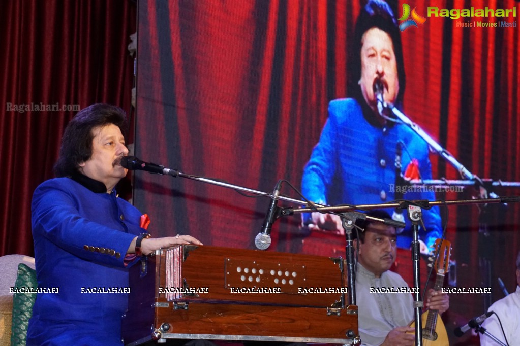 Pankaj Udhas - Live Ghazal Concert by Prayas, Hyderabad