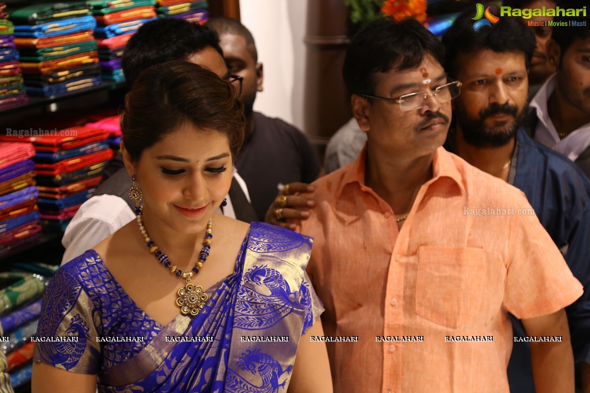 Rashi Khanna Launches Kasam Pullaiah Cloth Merchant in Warangal