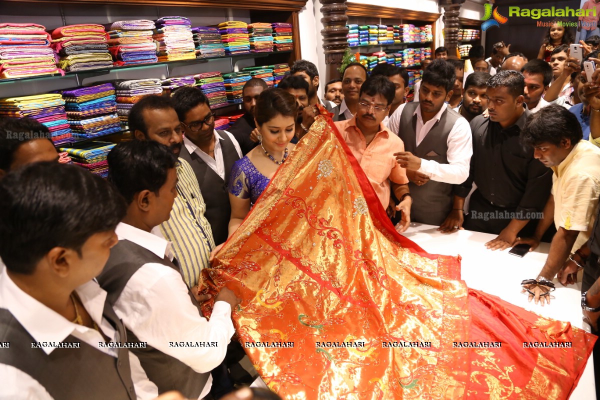 Rashi Khanna Launches Kasam Pullaiah Cloth Merchant in Warangal