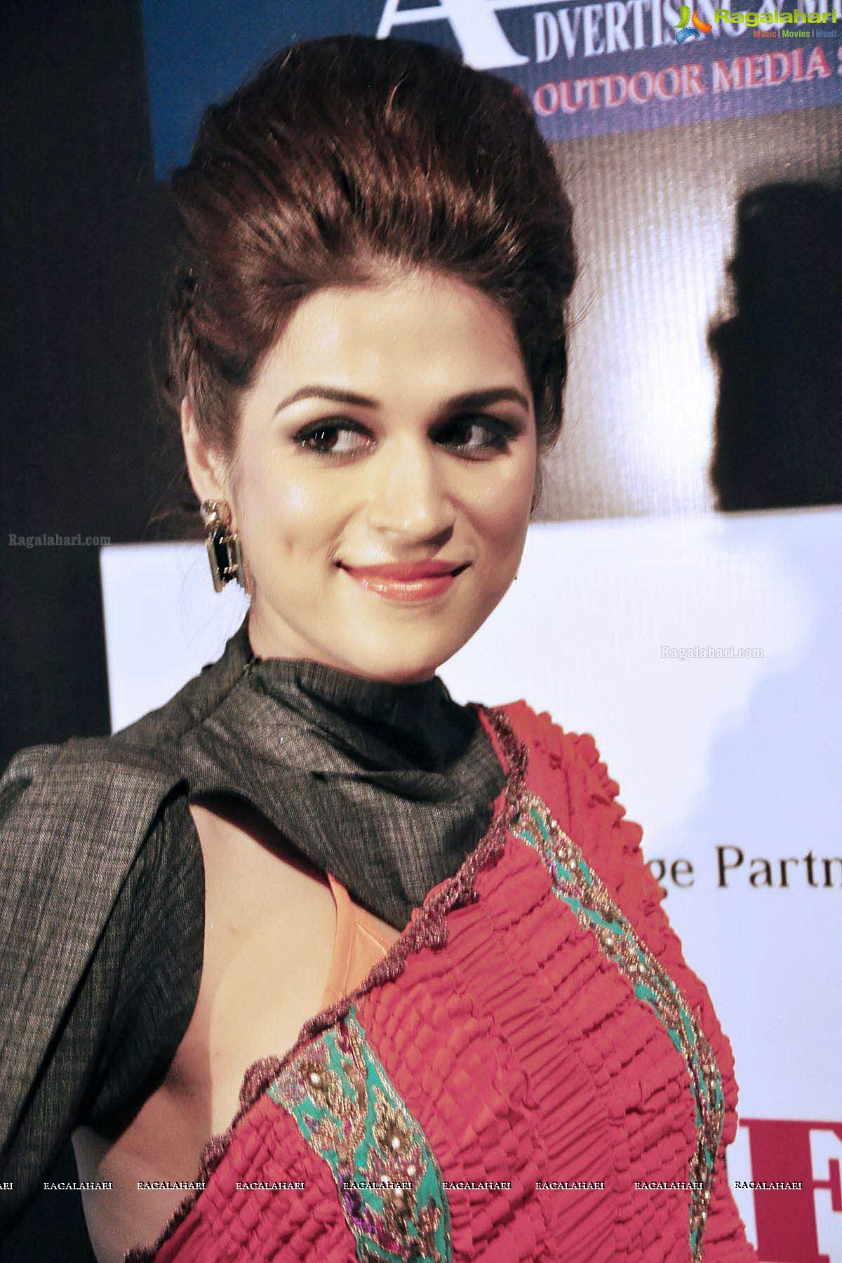 Shraddha Das as Showstopper for Kingfisher Ultra Bengal Fashion Week Finale