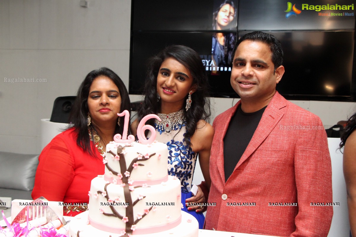 16th Birthday Celebrations of Shreya Reddy, Hyderabad