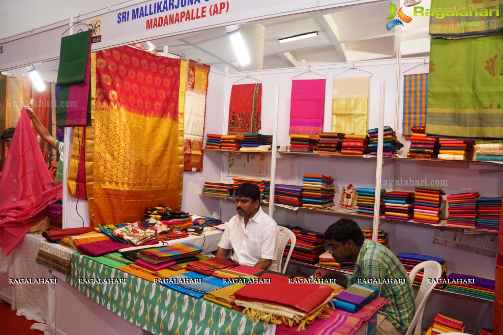 The Silk Mark Expo 2015 at Sri Satya Sai Nigamaagamam, Hyderabad