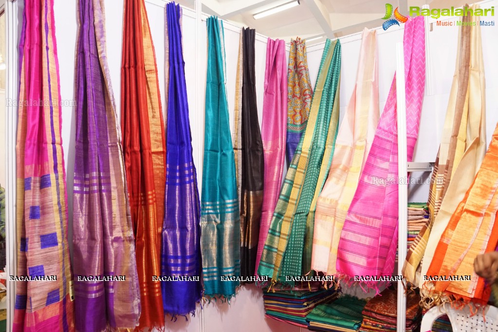 The Silk Mark Expo 2015 at Sri Satya Sai Nigamaagamam, Hyderabad