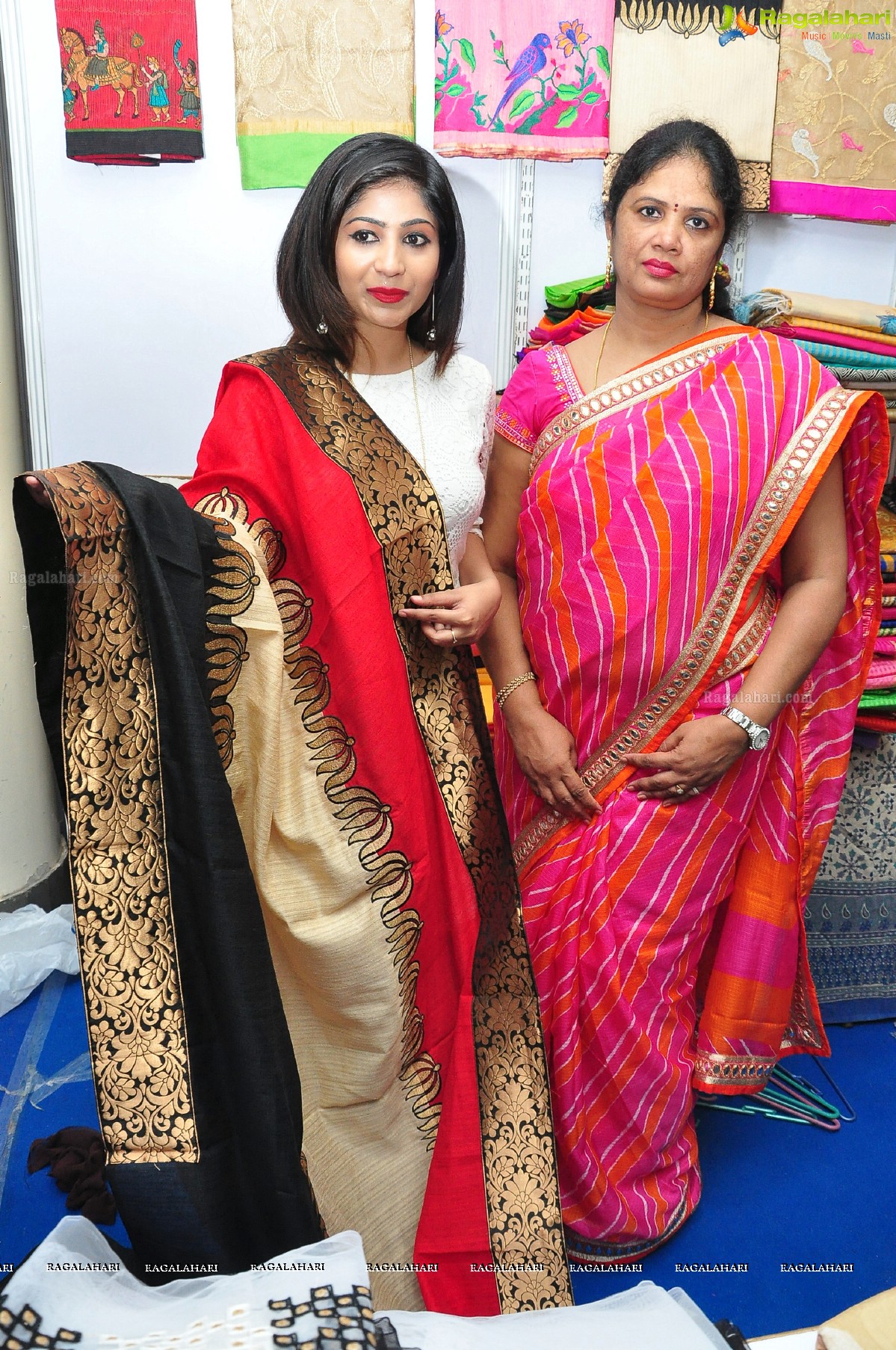 Madhulagna Das inaugurates Styles and Weaves Lifestyle Expo at Kamma Sangham