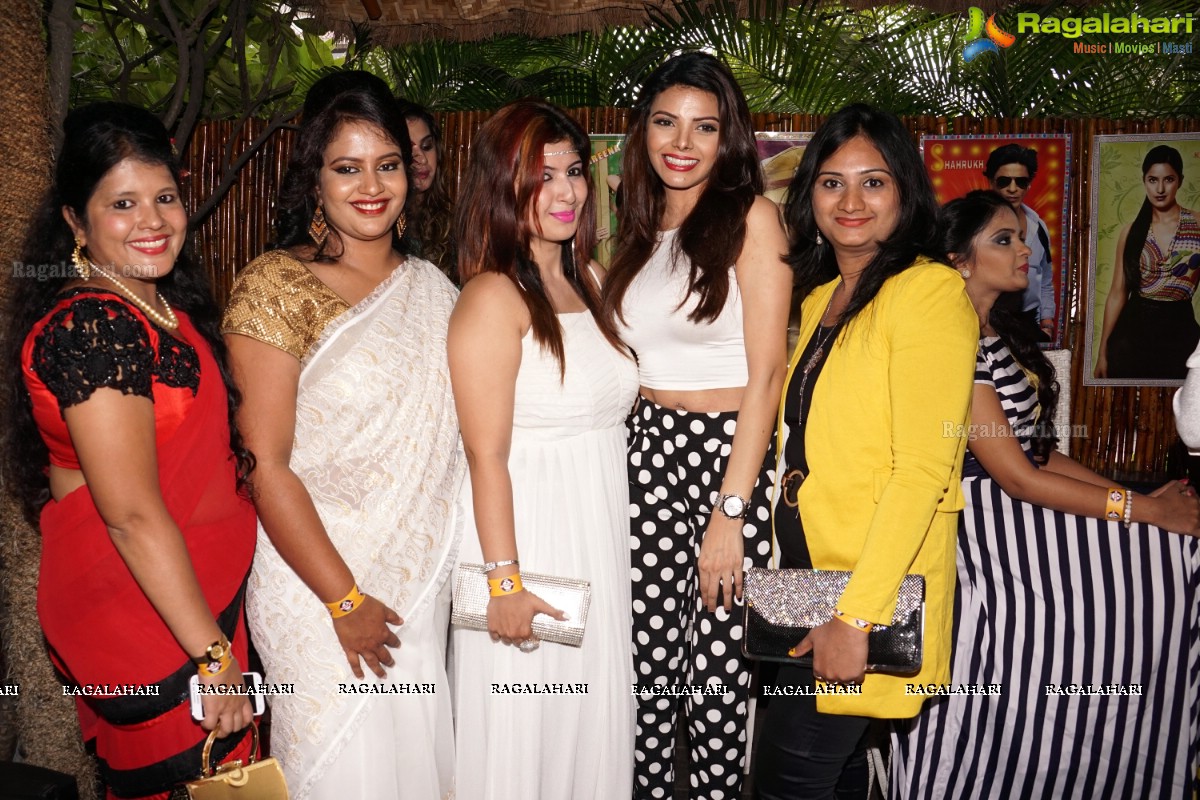 Stylish Divas Meet and Greet with Sherlyn Chopra at Heart Cup Coffee, Hyderabad