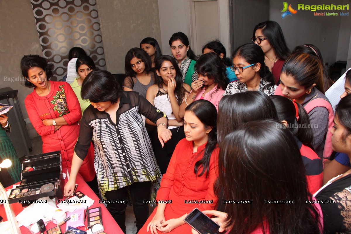 Tamanna Rooz Makeup Workshop at Panache The Finishing Touch, Hyderabad