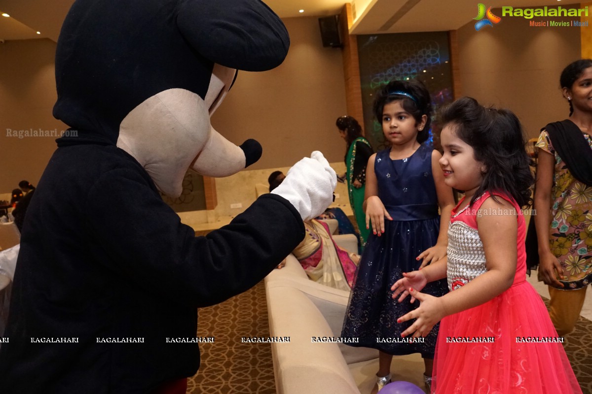 5th Birthday Party of Twins Sniddha-Srishti at Hotel Daspalla, Hyderabad