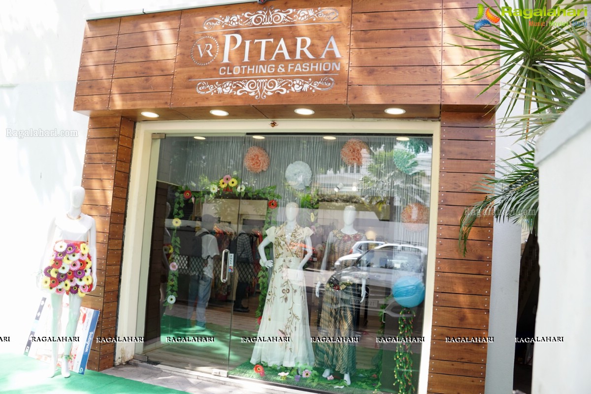 VR Pitara's New Design Collection inaugurated by Sashi Nahata, Hyderabad