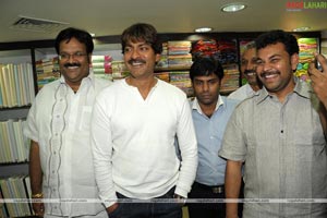 Jagapathi Babu Launches Kalamandir Dasara-Deepavali Dhamaka Offer