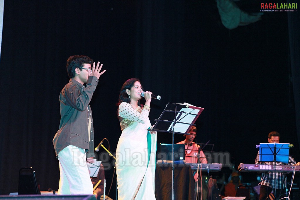 Musical Moments of Sunitha with Shriya at Atlanta
