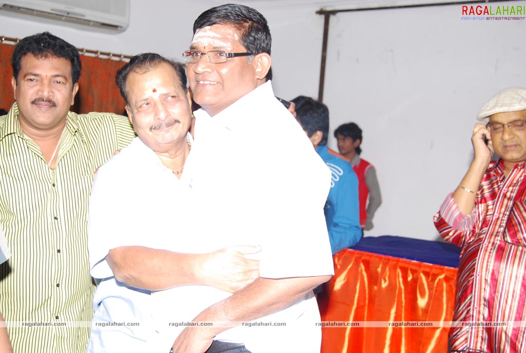 Padmanabham Felicitated by Telugu Film Comedians