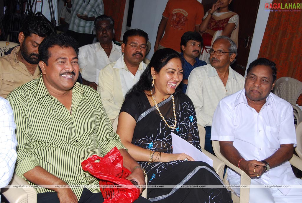 Padmanabham Felicitated by Telugu Film Comedians