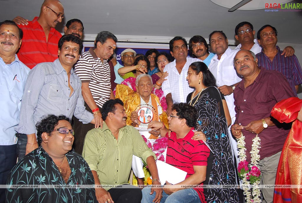 Padmanabham Felicitated by Telugu Film Comedians