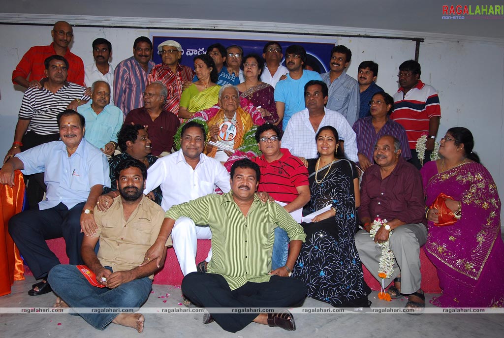 Padmanabham Felicitated by Telugu Film Comedians