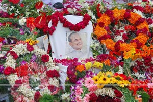 Andhra Pradesh Pays Homage to YS Raja Sekhara Reddy