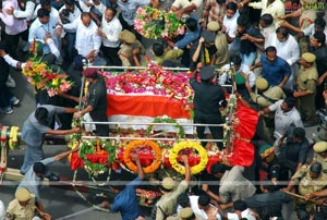 Andhra Pradesh Pays Homage to YS Raja Sekhara Reddy