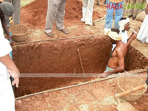 Andhra Pradesh pays Homage to YS Raja Sekhara Reddy