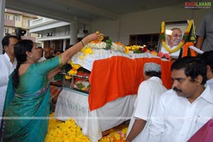 Andhra Pradesh Pays Homage to YS Raja Sekhara Reddy