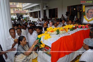 Andhra Pradesh Pays Homage to YS Raja Sekhara Reddy