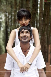 Varun Sandesh, Neha Sharma