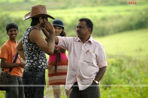 Abhishek, Srikar, Chandu, Siva, Sabrina, Sony Charishta