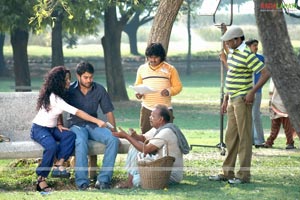 Ninnu Kalisaaka Working Stills